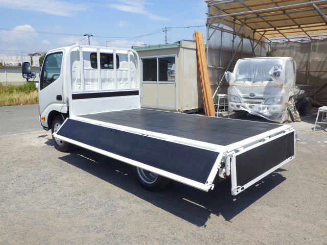 トヨタ トヨエース 小型 平ボディ 2RG-XZC605(110675) 24枚目