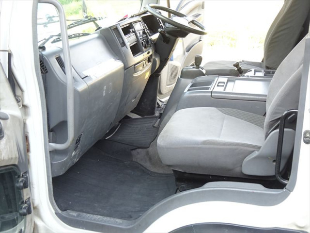 いすゞ フォワード 増トン コンテナ専用車 PDG-FTR34S2(110687) 30枚目