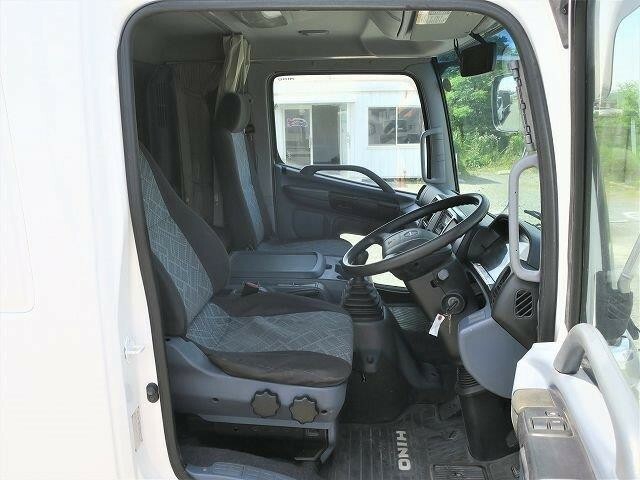 日野 レンジャー 中型 バン PB-FD7JPFA(27496) 11枚目
