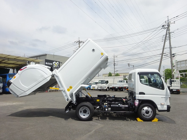 三菱ふそう キャンター 小型 塵芥車（プレス式） 2RG-FEAV0(113491) 7枚目