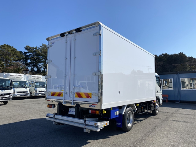 三菱ふそう キャンター 小型 冷蔵冷凍バン 2RG-FEB80(107389) 7枚目