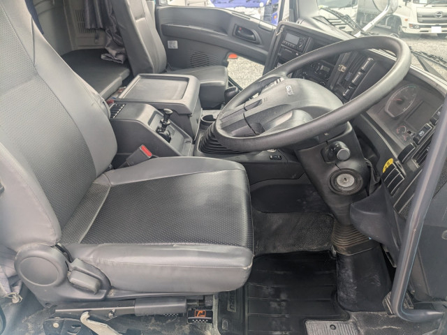 いすゞ ギガ 大型 ミキサー車 2KG-CXZ60CT(111830) 21枚目