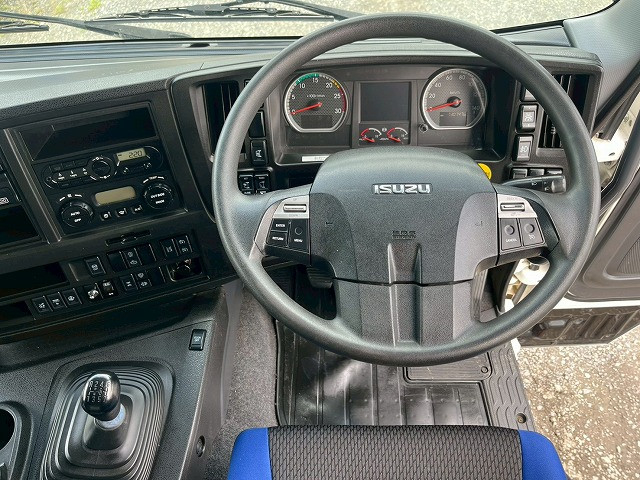 いすゞ ギガ 大型 ウィング 2PG-CYJ77C(109394) 23枚目