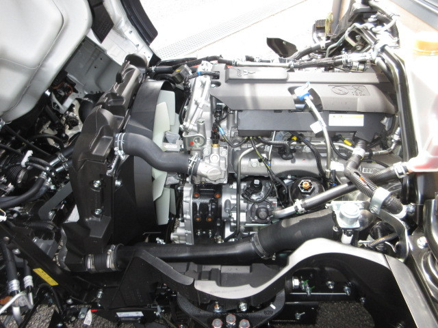三菱ふそう キャンター 小型 平ボディ 2TG-FBA00(111488) 27枚目