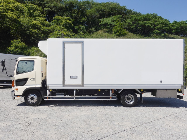 日野 レンジャー 中型 冷蔵冷凍バン TKG-FC9JKAA(109459) 8枚目