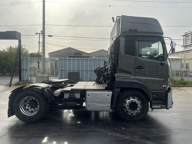UDトラックス（日産） クオン 大型 トラクタ 2PG-GK5AAB(45314) 4枚目
