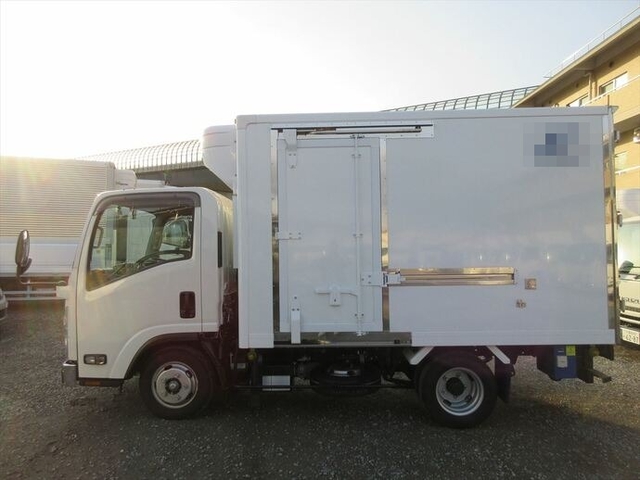 いすゞ エルフ 小型 冷蔵冷凍バン 2RG-NLR88AN(8542) 3枚目