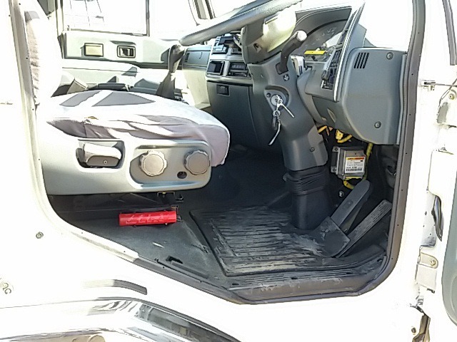 UDトラックス（日産） コンドル 中型 バン PB-MK36A(8080) 31枚目