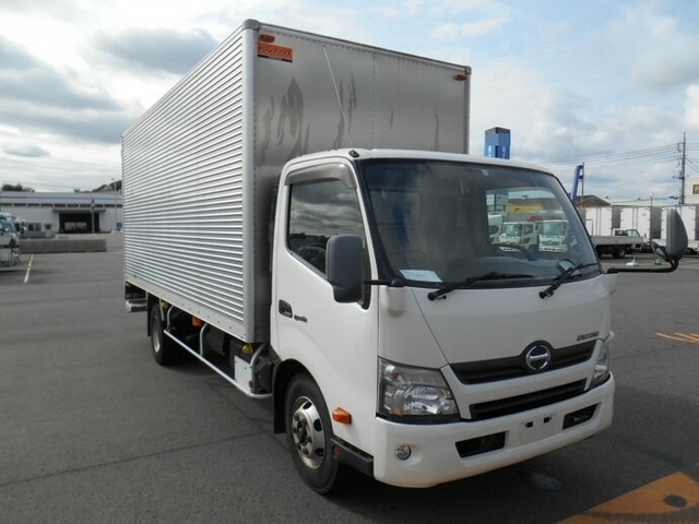 日野 デュトロ 小型 バン TKG-XZU730M(8125) 1枚目
