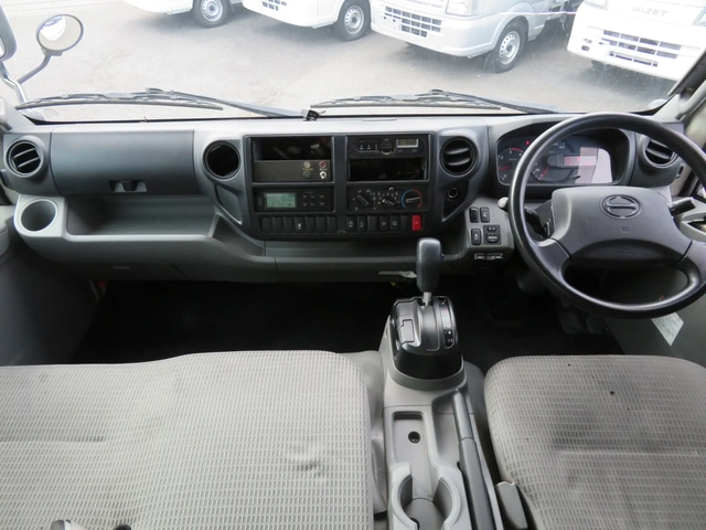 日野 デュトロ 小型 冷蔵冷凍バン TPG-XZU712(106884) 28枚目
