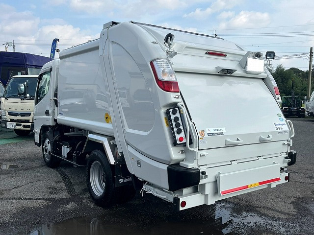 三菱ふそう キャンター 小型 塵芥車（プレス式） 2RG-FEAV0(112956) 8枚目