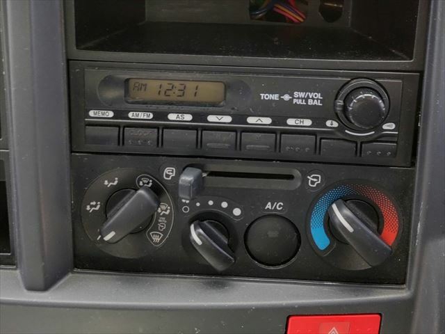 いすゞ エルフ 小型 バン SKG-NJS85AN(9399) 37枚目