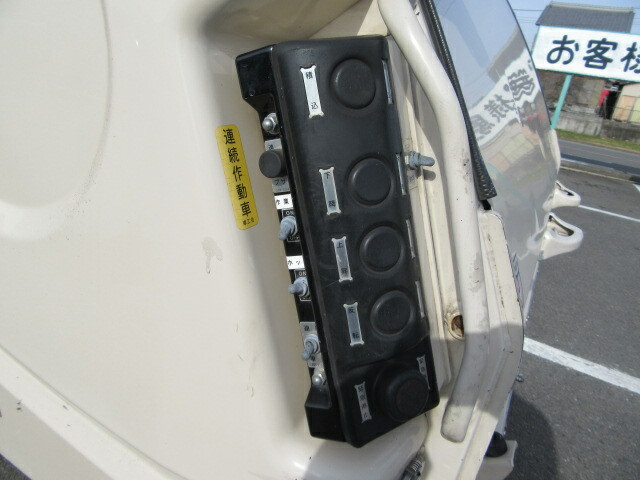 いすゞ エルフ 小型 塵芥車（プレス式） TKG-NPR85YN(8377) 21枚目