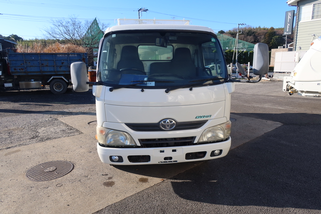 トヨタ ダイナ 小型 塵芥車（回転式） TKG-XZU600H(108205) 2枚目