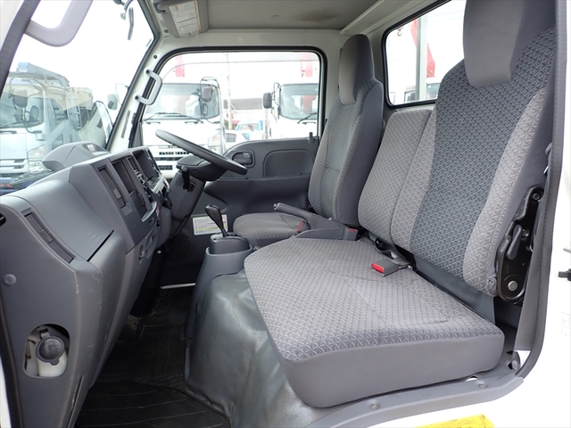 Isuzu elf Small Flat body 2RG-NJR88A(106456) 17枚目