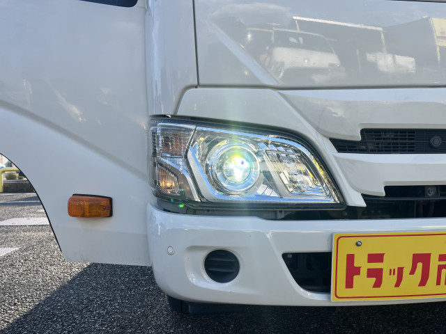 日野 デュトロ 小型 冷蔵冷凍バン 2RG-XZC605M(96631) 33枚目