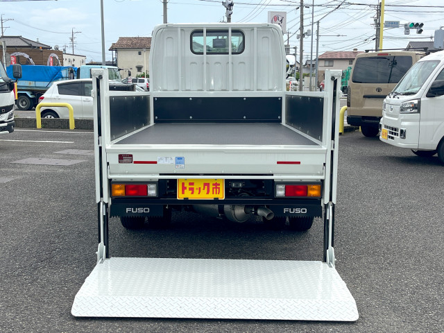 三菱ふそう キャンター 小型 平ボディ 2RG-FBA20(107819) 7枚目