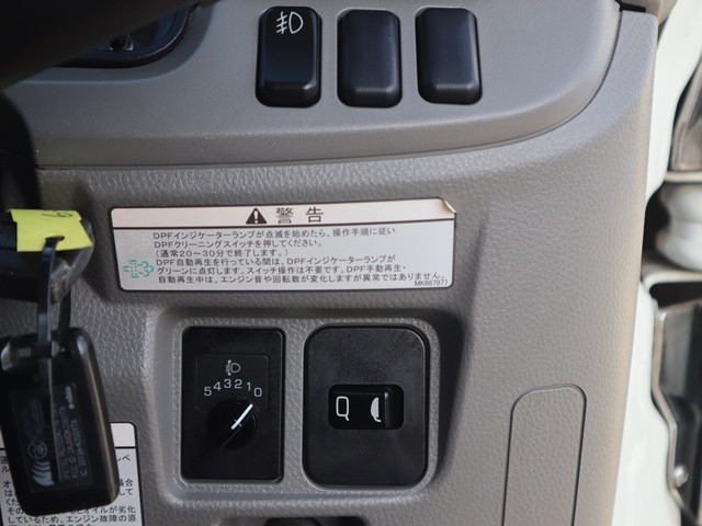 三菱ふそう キャンター 小型 平ボディ 2RG-FBA20(109292) 37枚目