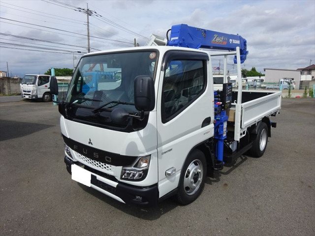 三菱ふそう キャンター 小型 平ボディ（クレーン付） 2RG-FEAV0(107118) 2枚目