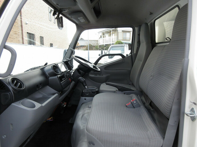 トヨタ ダイナ 小型 バン TKG-XZC605(8787) 42枚目