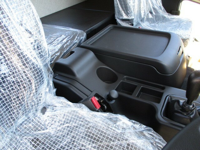 三菱ふそう ファイター 中型 平ボディ（クレーン付） 2KG-FK62F(6750) 22枚目