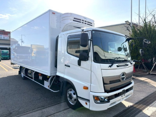 日野 レンジャー 中型 冷蔵冷凍バン 2KG-FD2ABA(107464) 2枚目