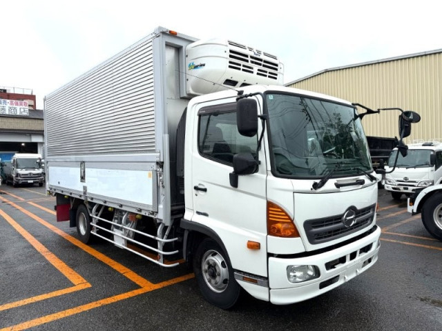 日野 レンジャー 増トン 冷蔵冷凍バン TKG-GC9JHAA(110400) 2枚目