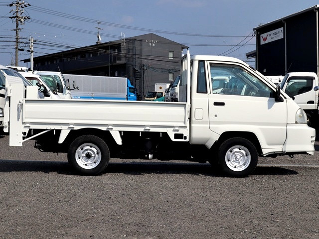 トヨタ ライトエース 小型 平ボディ GK-KM70(109215) 8枚目