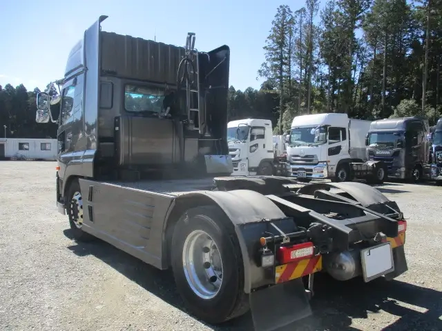 日産自動車 クオン 大型 トラクタ 2PG-GK5AAD(112847) 7枚目