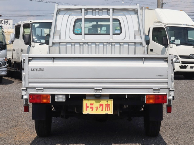 トヨタ ライトエース 小型 平ボディ DBF-S402U(110091) 6枚目