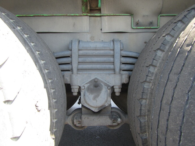 UDトラックス（日産） クオン 大型 粉粒体運搬車 ADG-CW4YL(9668) 15枚目
