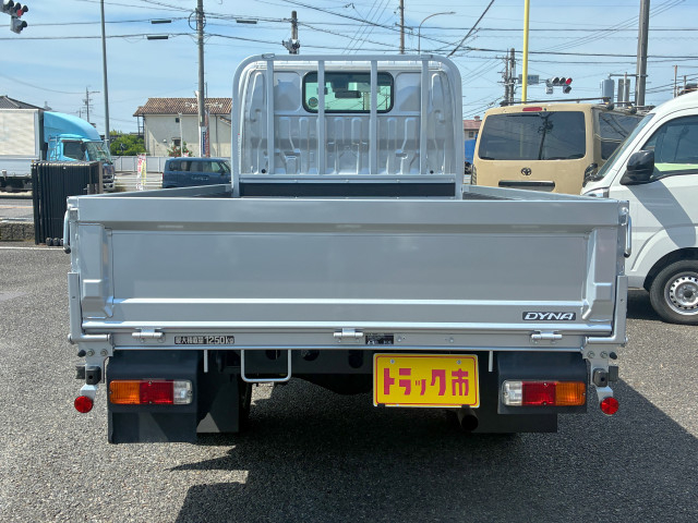 トヨタ ダイナ 小型 平ボディ 3BF-TRY230(110048) 5枚目