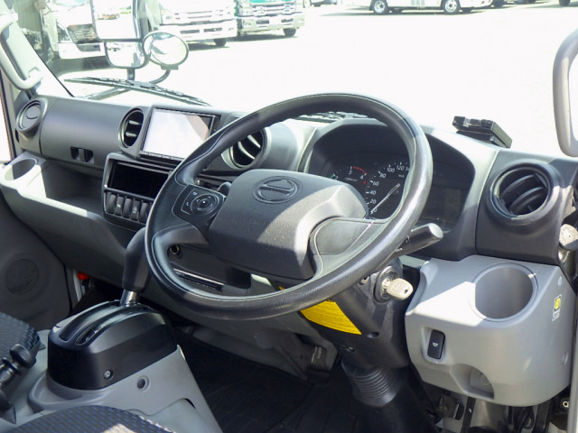 日野 デュトロ 小型 平ボディ 2RG-XZC605M(110039) 40枚目