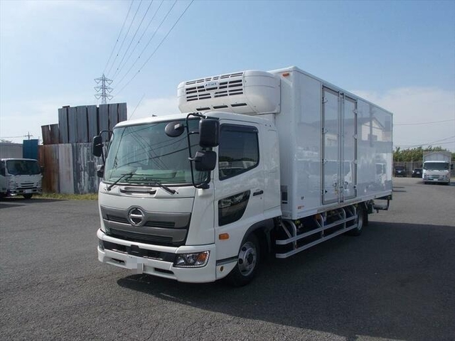日野 レンジャー 中型 冷蔵冷凍バン 2KG-FD2ABG(10230) 1枚目