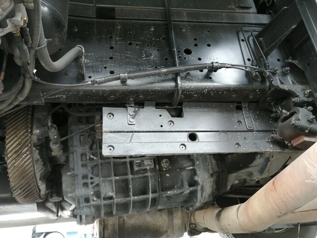 いすゞ ギガ 大型 平ボディ KL-CYL51V4(5608) 27枚目