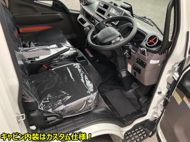 Mitsubishi Fuso canter Small Freezer box_body 2RG-FEAV0(107652) 7枚目