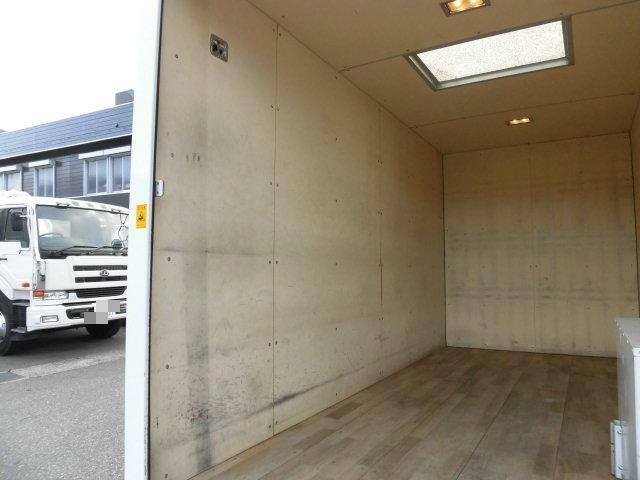 いすゞ エルフ 小型 バン TKH-NHR85AN(11440) 20枚目