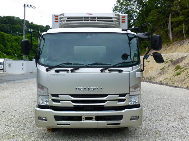 いすゞ フォワード 増トン 冷蔵冷凍バン 2RG-FSR90T2(110150) 2枚目