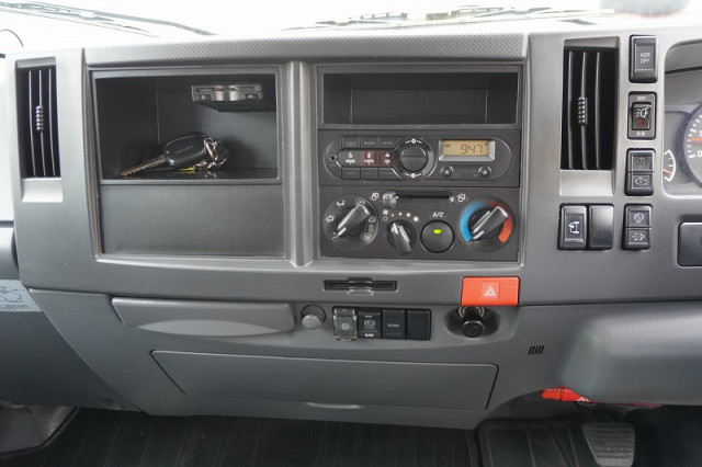 いすゞ エルフ 小型 バン TRG-NLR85AN(107682) 30枚目