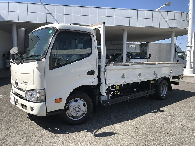 トヨタ ダイナ 小型 Wキャブ 2RG-XZU650(102192) 1枚目