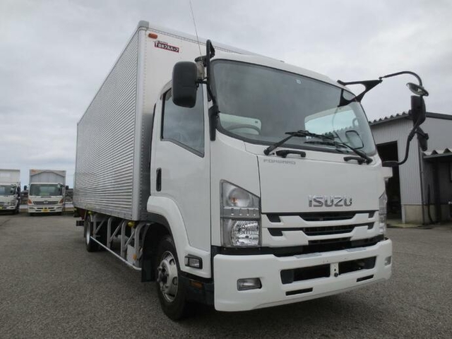 Isuzu forward Middle Box body TKG-FRR90S2(8876) 1枚目