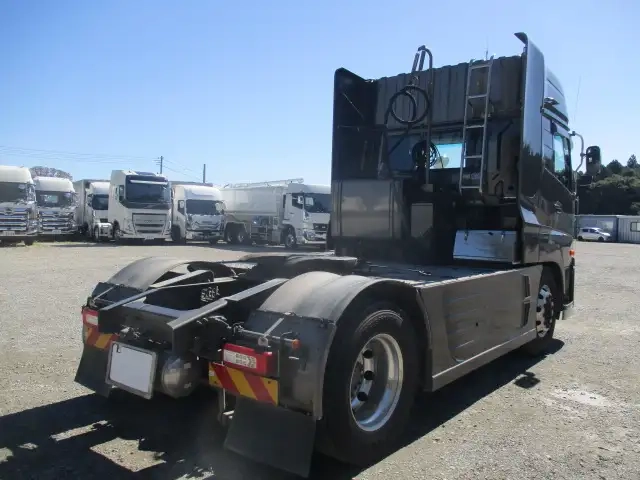 日産自動車 クオン 大型 トラクタ 2PG-GK5AAD(112847) 5枚目