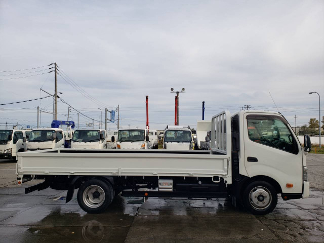 トヨタ ダイナ 小型 平ボディ 2RG-XZU710(113826) 4枚目