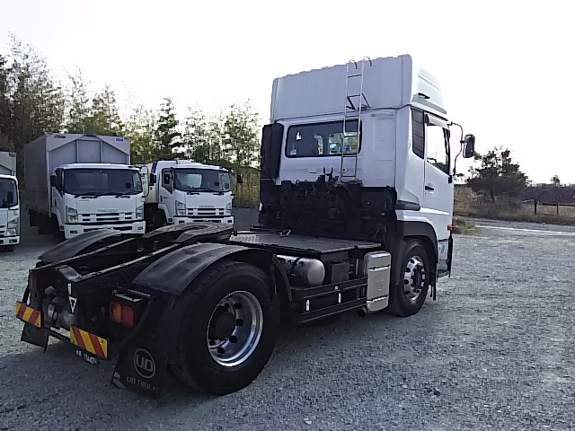 UDトラックス（日産） クオン 大型 トラクタ LKG-GK5XAB(7632) 7枚目