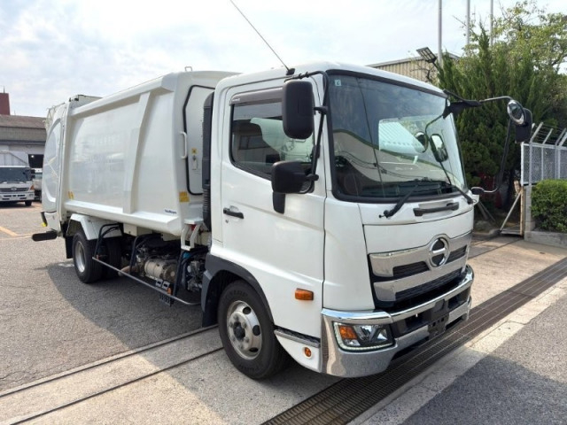 日野 レンジャー 中型 塵芥車（プレス式） 2KG-FC2ABA(109502) 2枚目