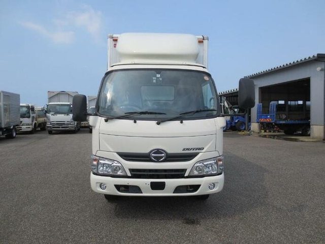 日野 デュトロ 小型 保冷バン TKG-XZU605M(8608) 5枚目