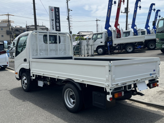 トヨタ ダイナ 小型 平ボディ 2WG-GDY232(108560) 4枚目