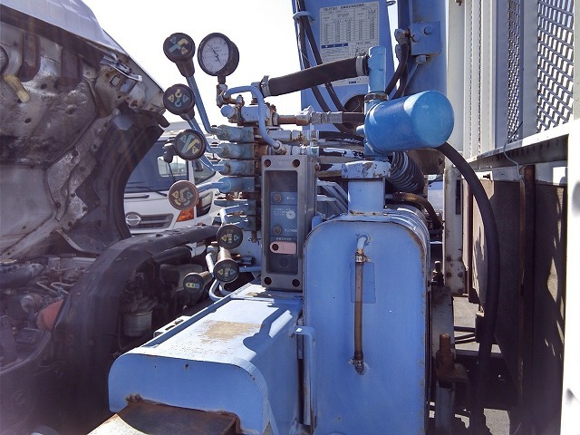 日産自動車 アトラス 小型 平ボディ（クレーン付） KC-APR70LR(8918) 23枚目