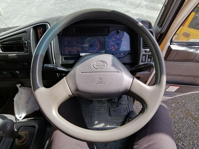 日野 レンジャー 中型 バン KK-FD1JUDA(5678) 10枚目