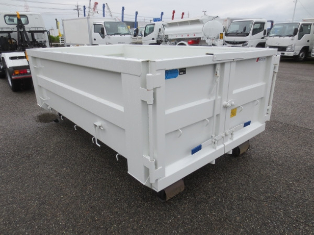三菱ふそう キャンター 小型 コンテナ専用車 2RG-FBAV0(111474) 18枚目